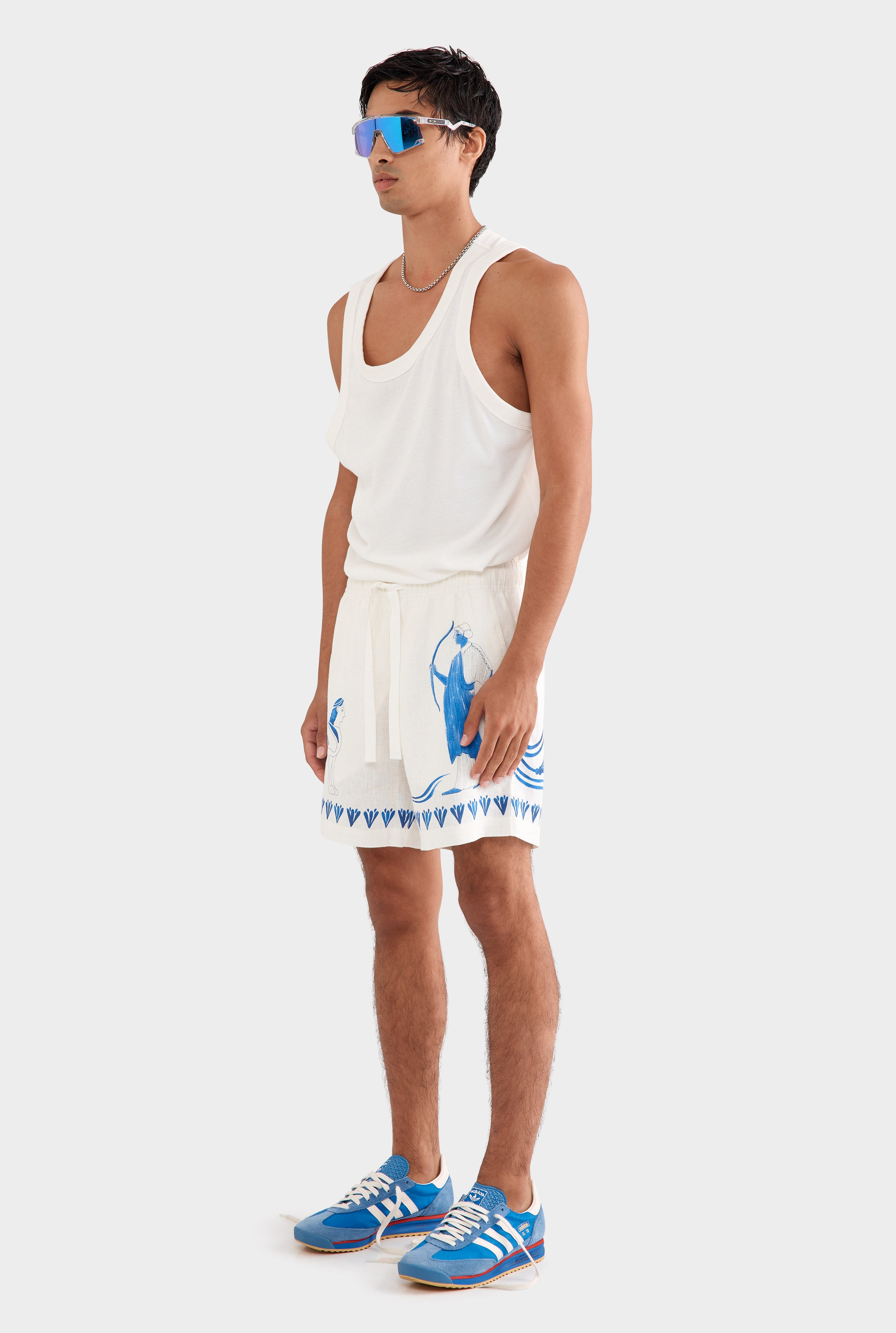 Printed Lounge Short - Off White/Blue Ceramic Scene